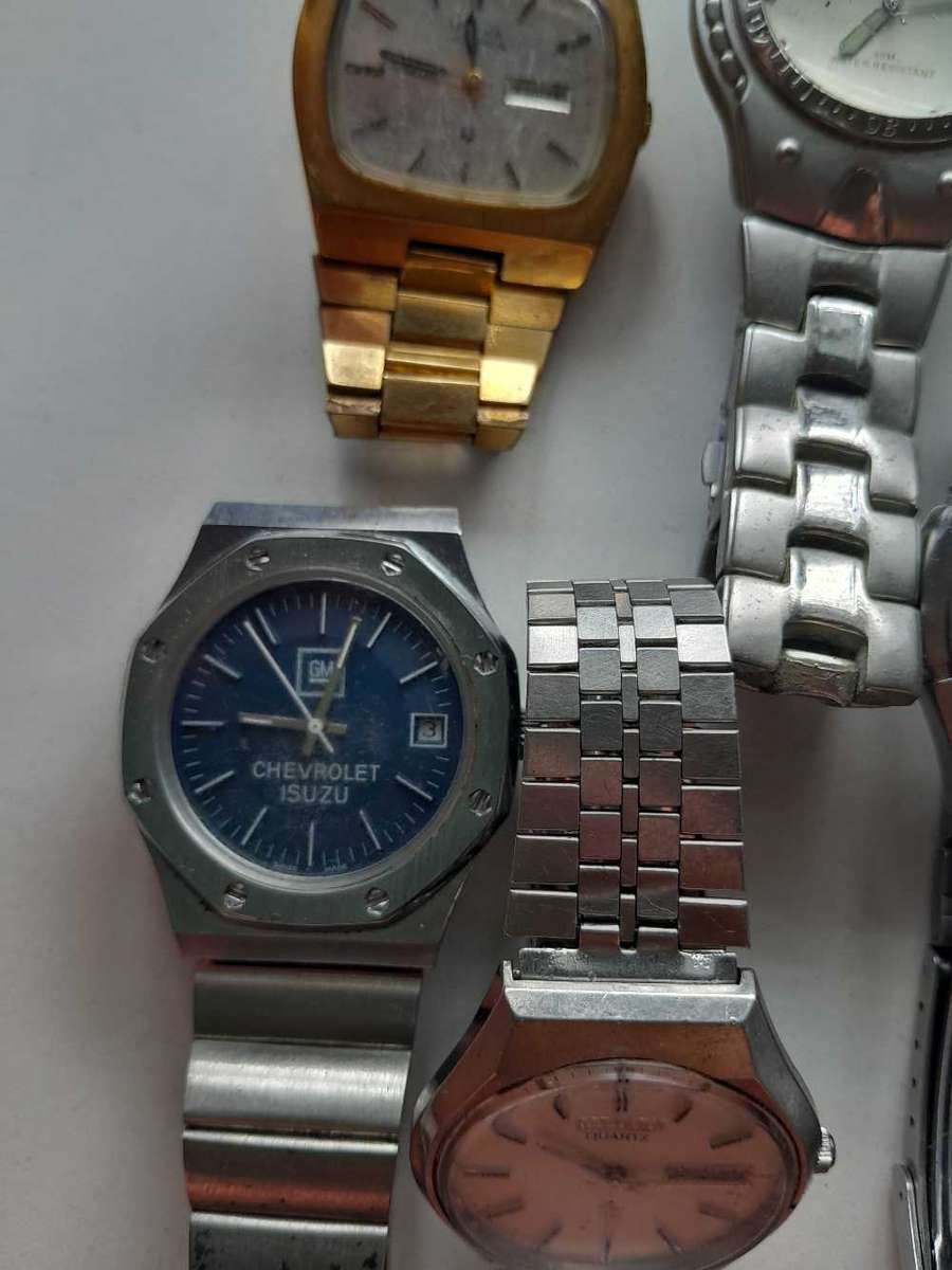 Mix bunch of watches