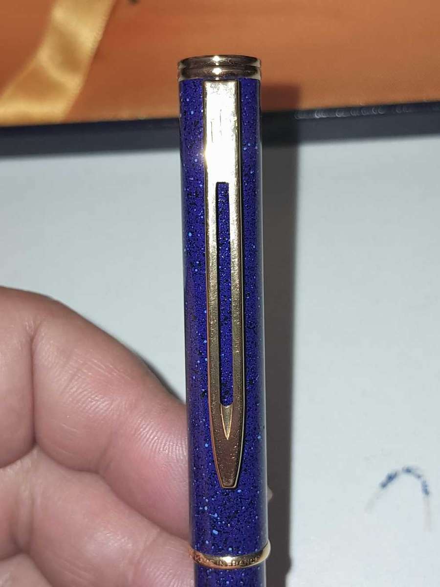 Vintage Waterman fountain pen with 18k tip