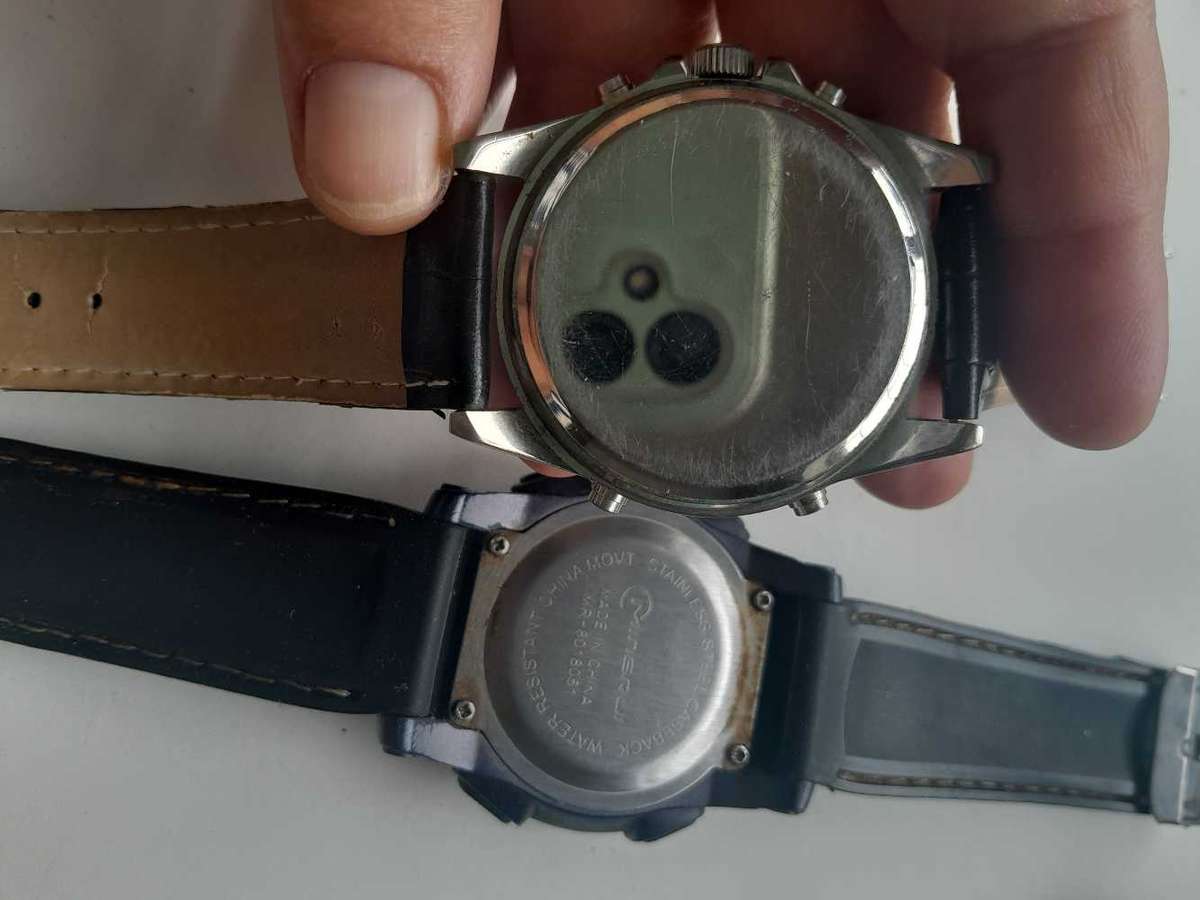 Mix bunch of quarts watches