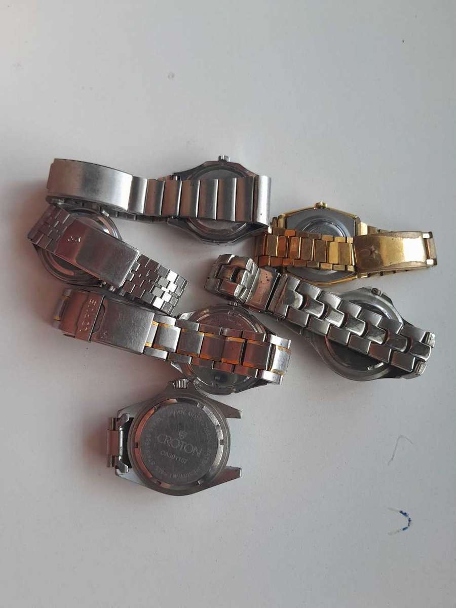 Mix bunch of watches