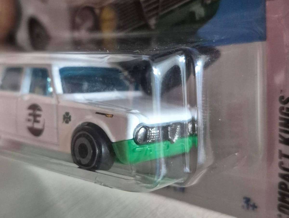 Hot Wheels Alfa Romeo Guilia TI Super White