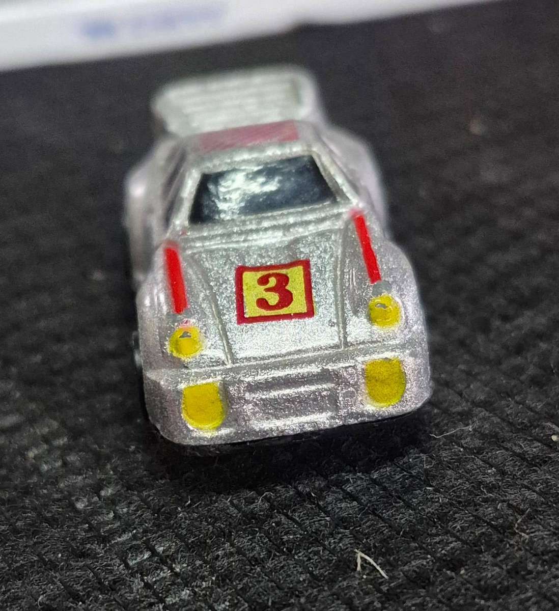 Porsche 959 Miniature Model with Diecast Body