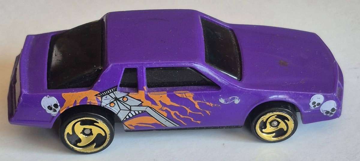 Hot Wheels 1988 Chevrolet Monte Carlo 5 Pack Exclusive