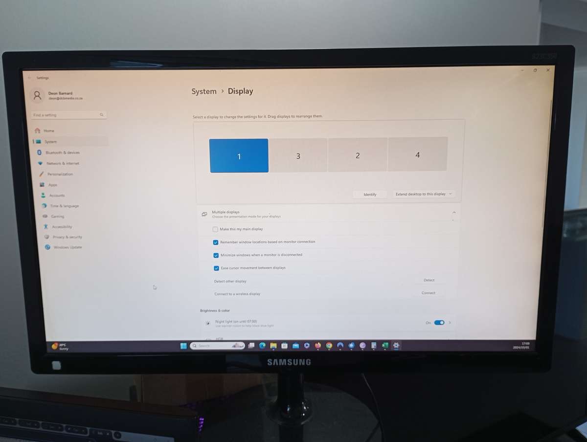 Samsung S23C350H 23" LED Backlit LCD Monitor