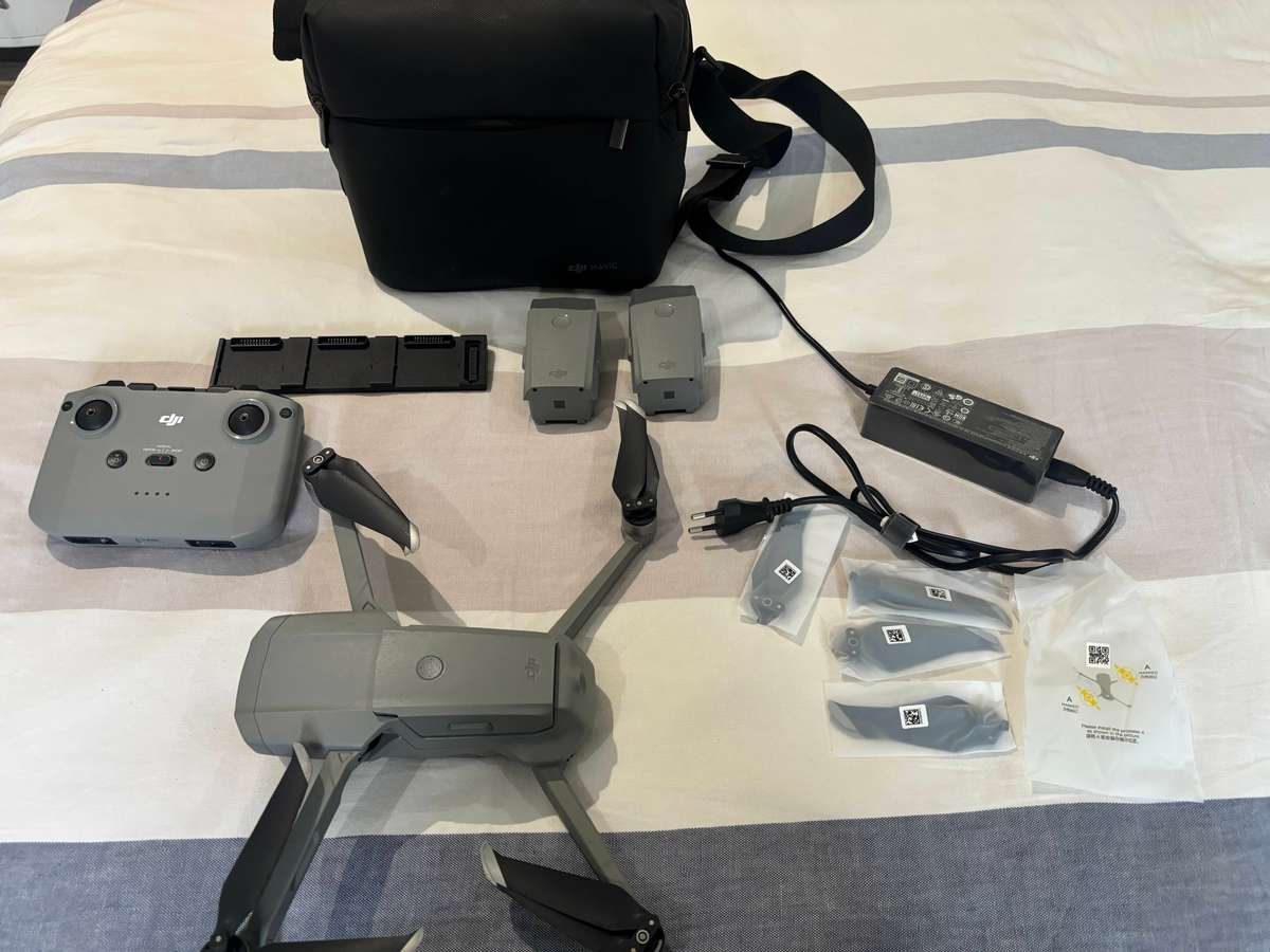 DJI Mavic Air 2 Drone Combo Set