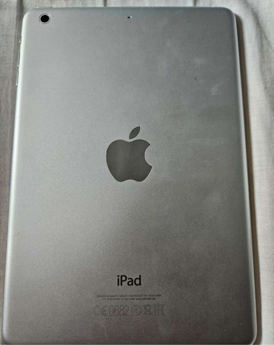 Apple iPad Mini 2
