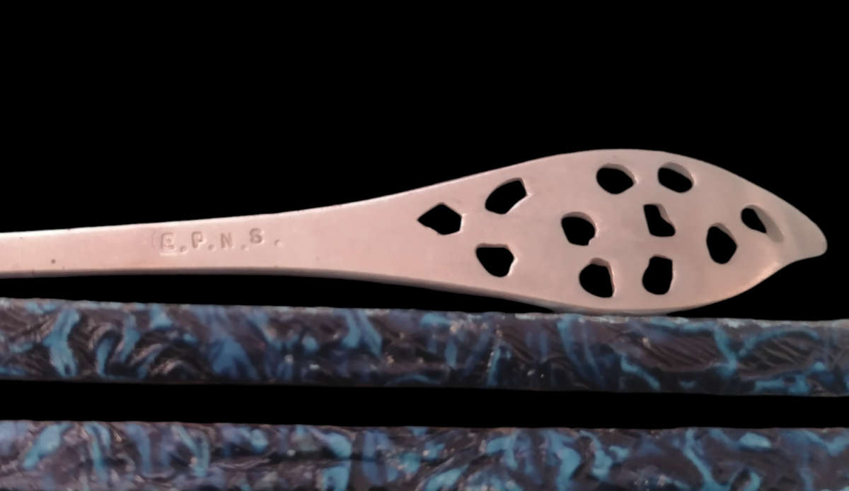 12 Piece Sheffield England Cutlery Set