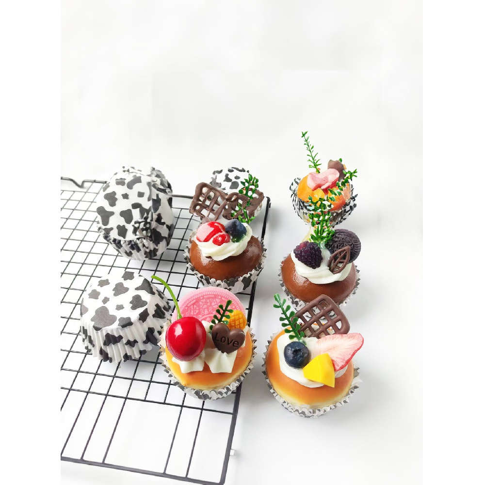 25pcs Cow Color Baking Paper