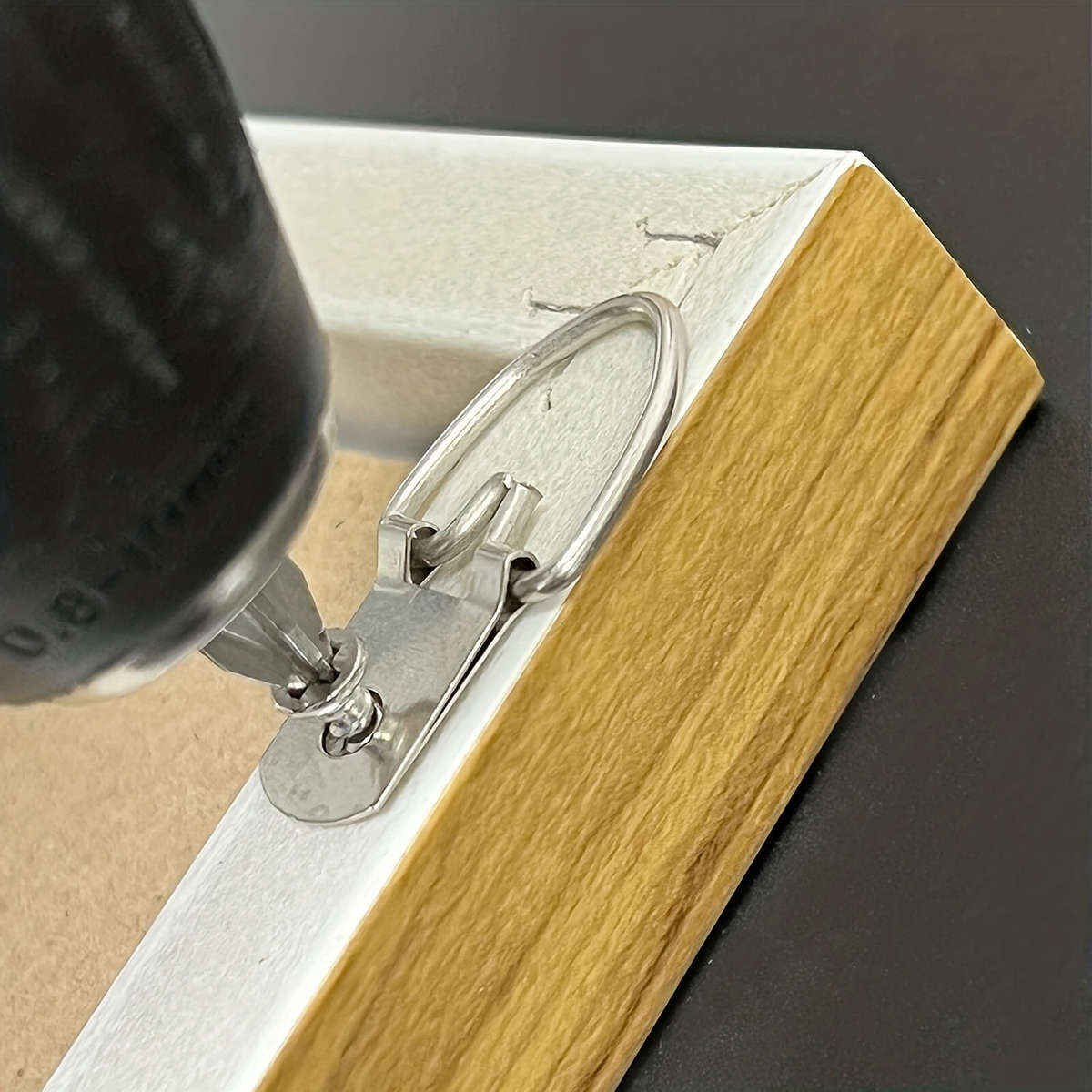 Metal D-Ring Picture Hangers with Screws