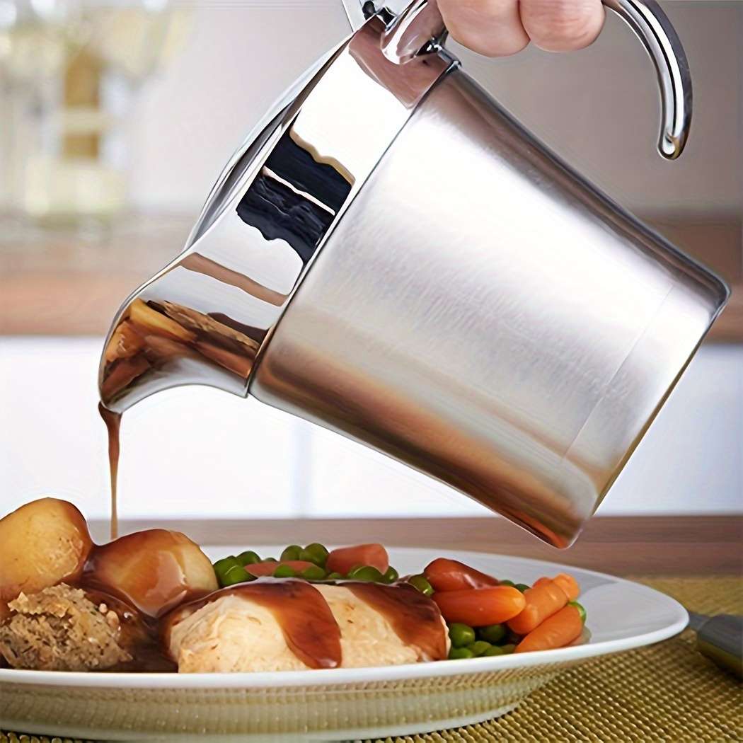 A Double-insulated Stainless Steel Gravy Boat