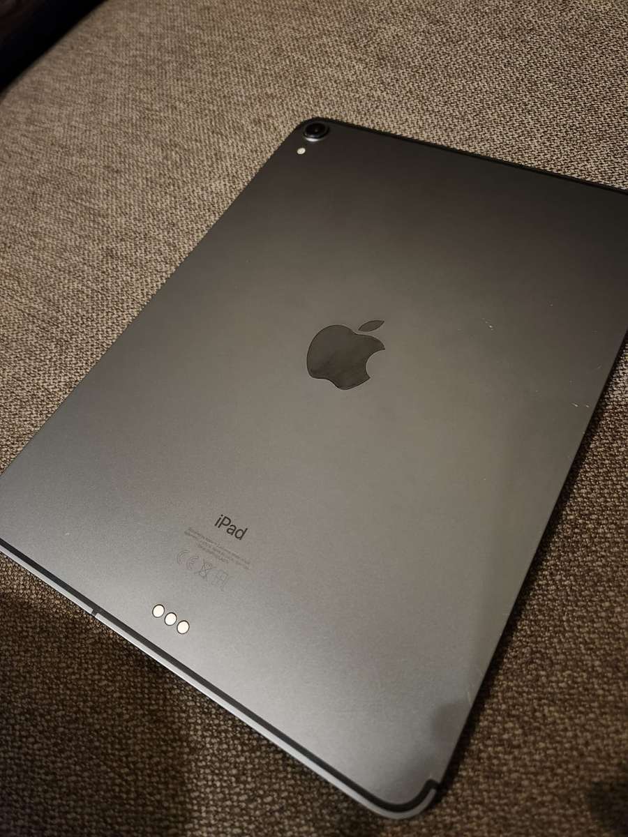 iPad Pro 11 inch 1st Gen - Wifi & 4G
