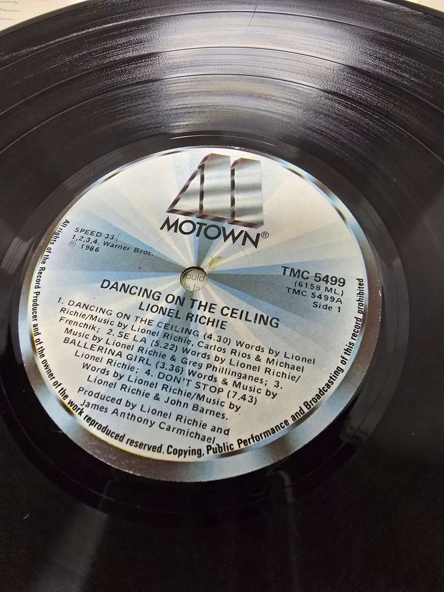 LIONEL RICHIE- DANCING ON THE CEILING- LP