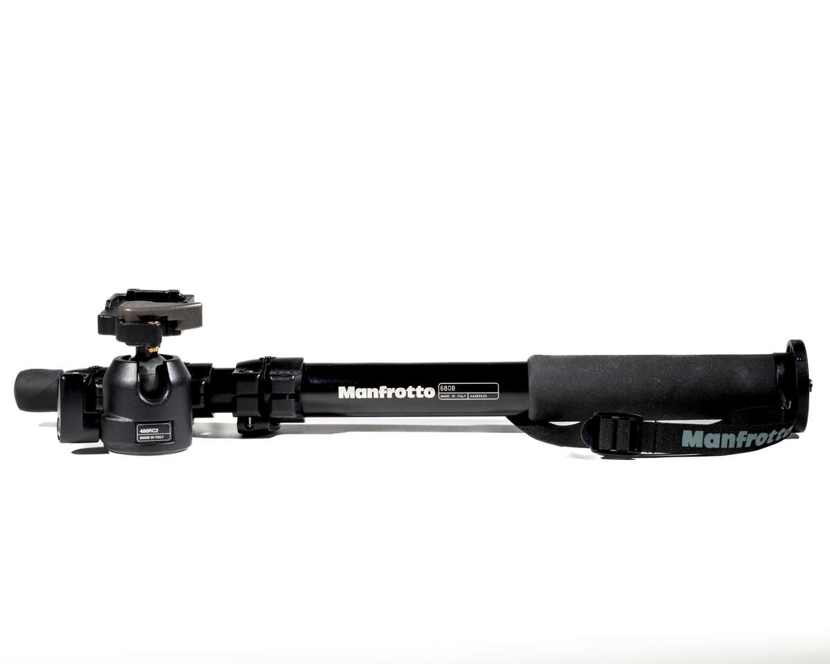 Manfrotto 680B monopod with Manfrotto 486RC2 ball head