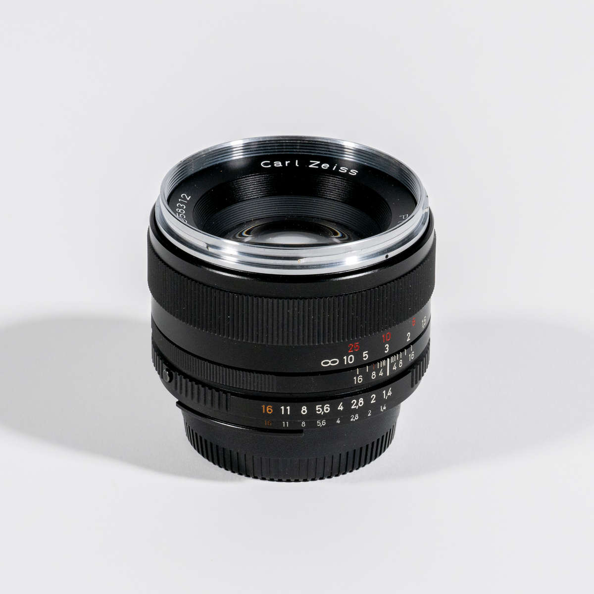 Carl Zeiss Planar 50mm T* f1.4 ZF2