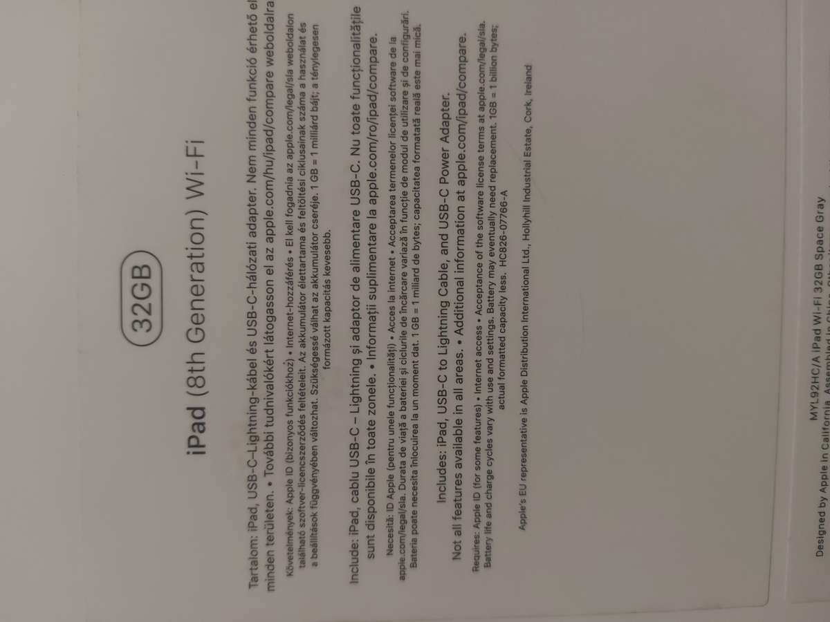 Apple iPad Wi-Fi 32GB (8th Generation)