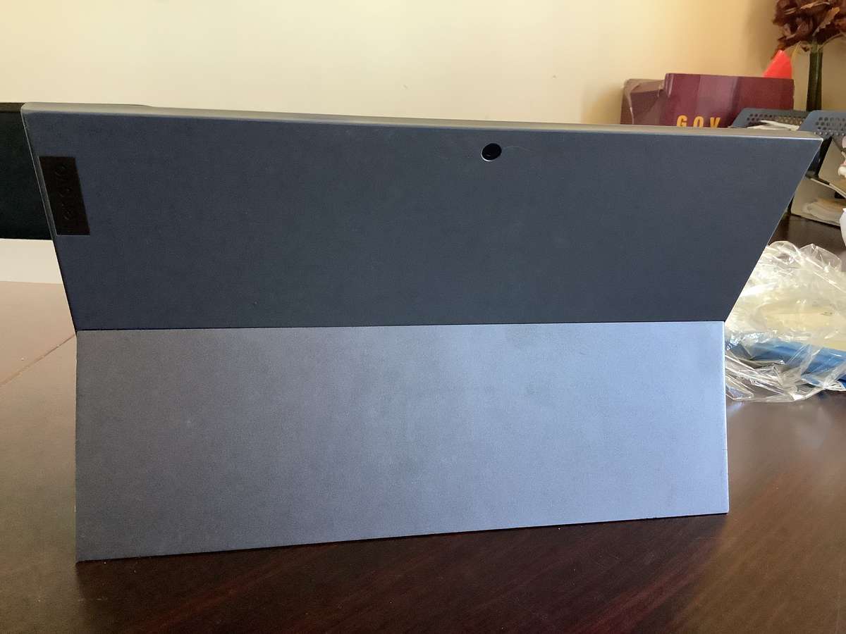 Lenovo Ideapad Duet 3 10IGL5 2-in-1 Windows 11 Laptop/Tablet 128GB 4GB DDR4 RAM 2.8GHz CPU