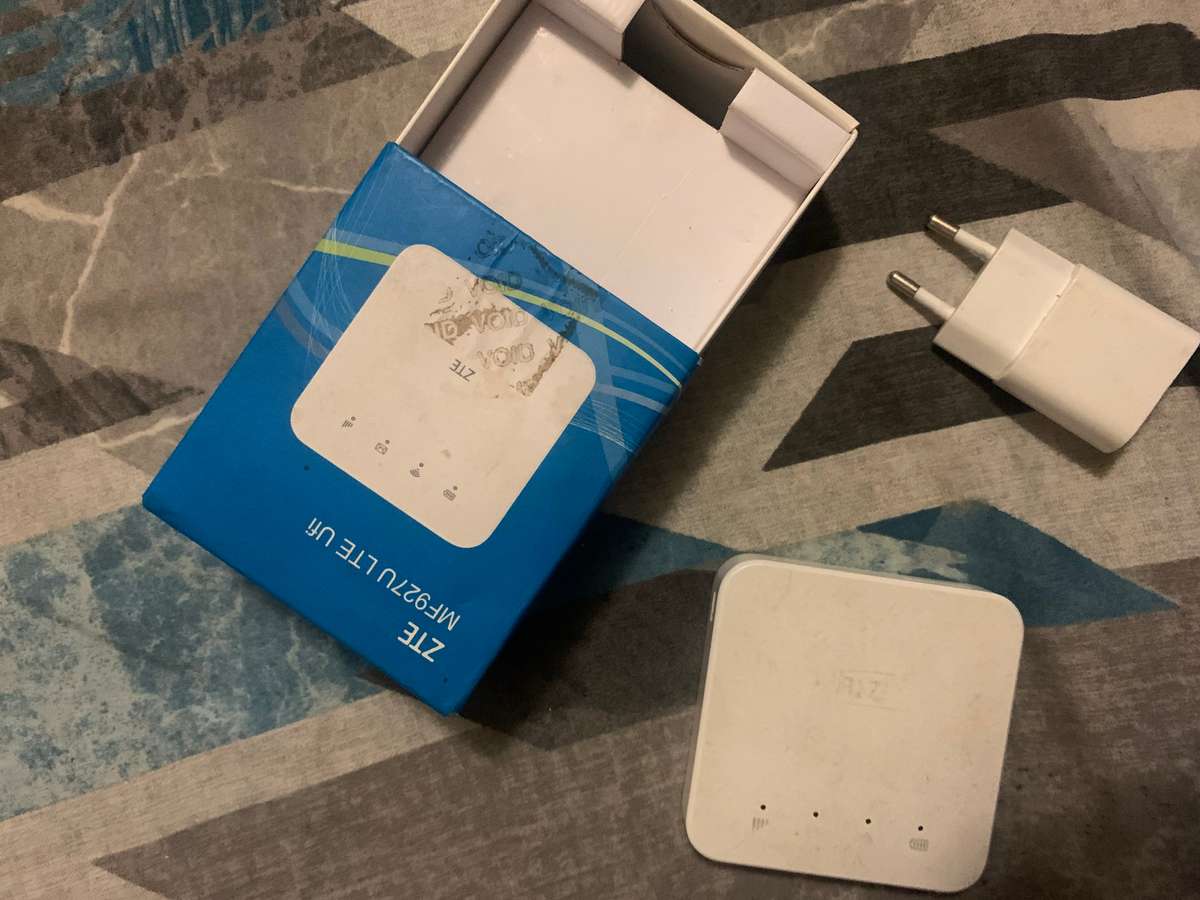 ZTE MF927U 3G/4G/LTE Mobile Wi-Fi Router