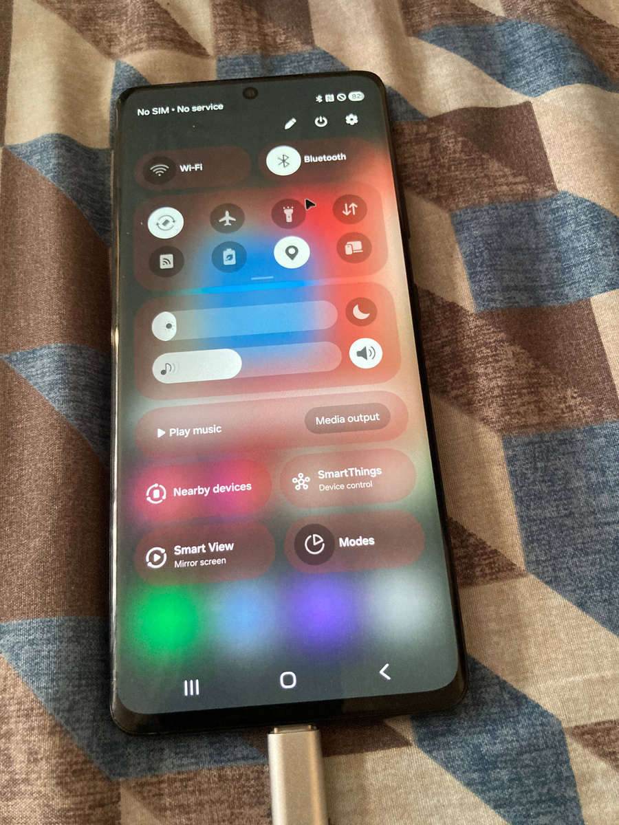 Samsung Galaxy S21 Ultra (SM-G9980)  Touchscreen Not Working  Sold As Is