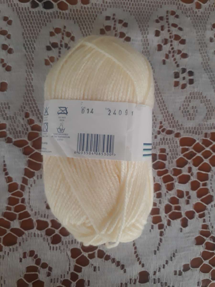 KNITTING WOOL/YARN - ELLE MIRAGE 4 PLY 25G - PARCHMENT - COL 014 - NEW
