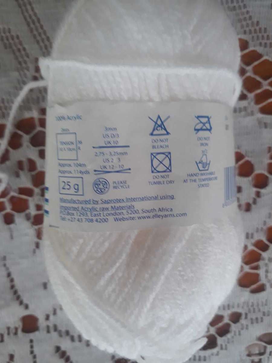 KNITTING WOOL/YARN - ELLE MIRAGE 4 PLY  25G - WHITE