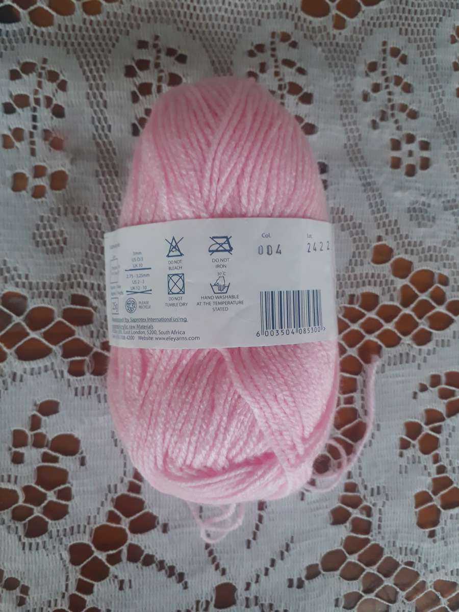 KNITTING WOOL/YARN - ELLE MIRAGE 4 PLY 25G - BABY PINK COL  004 - NEW