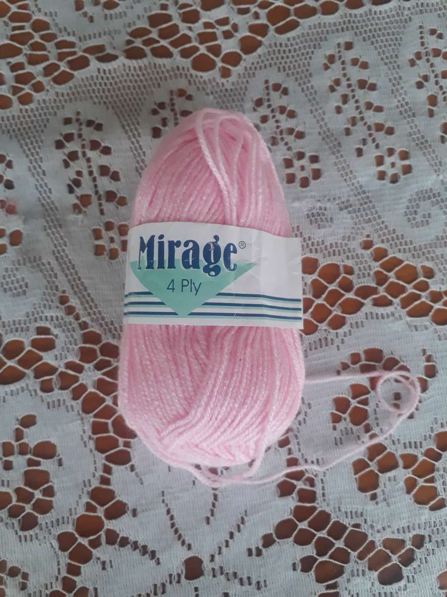 KNITTING WOOL/YARN - ELLE MIRAGE 4 PLY 25G - BABY PINK COL  004 - NEW