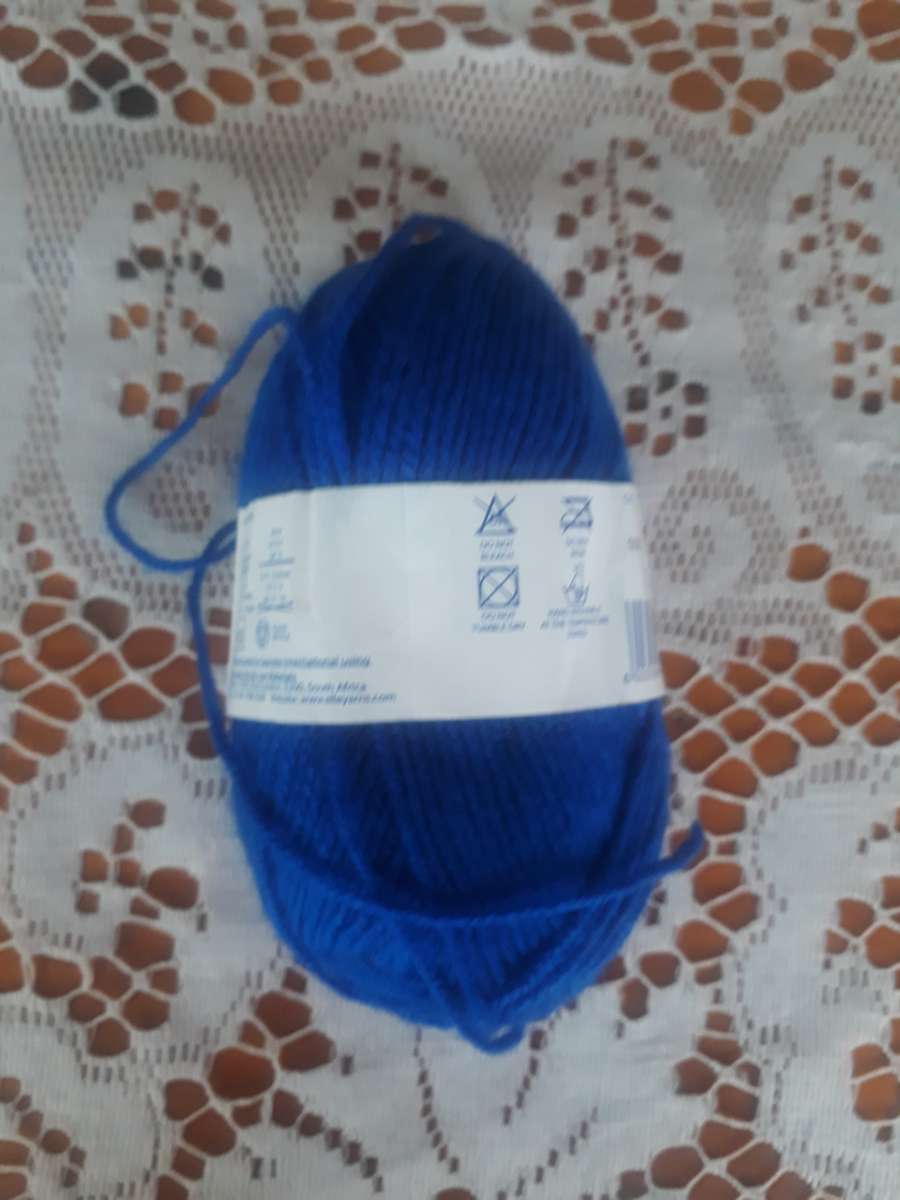 KNITTING WOOL/YARN - ELLE MIRAGE 4 PLY 25G - ROYAL BLUE - COL 008 - NEW
