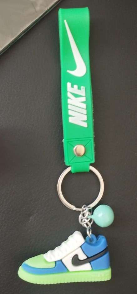 Sneaker Keyring (PURPLE)