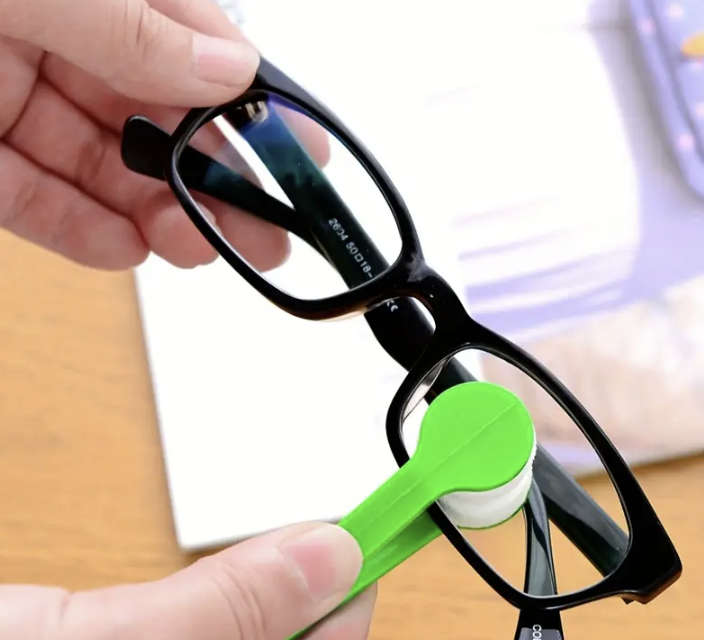 Two-side Glasses Brush Microfiber Cleaner (Random Colour)