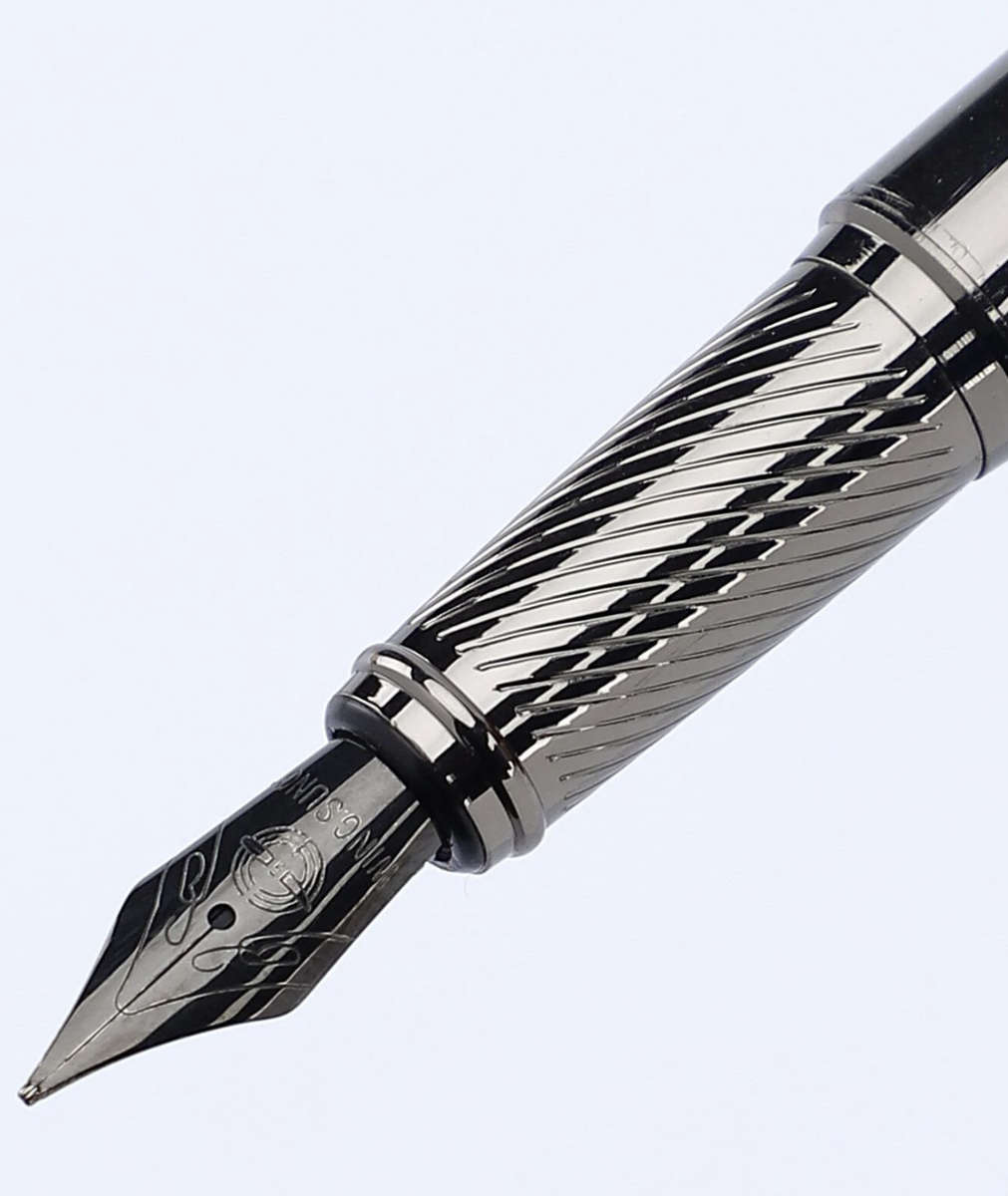 Classic Gunmetal Fountain Pen