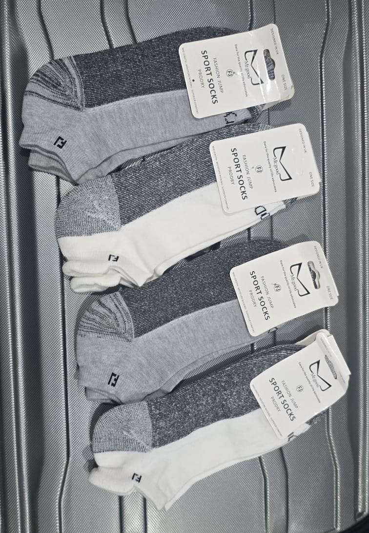 4 pairs Mens Cotton Blend Ankle Socks ***One size fits all***