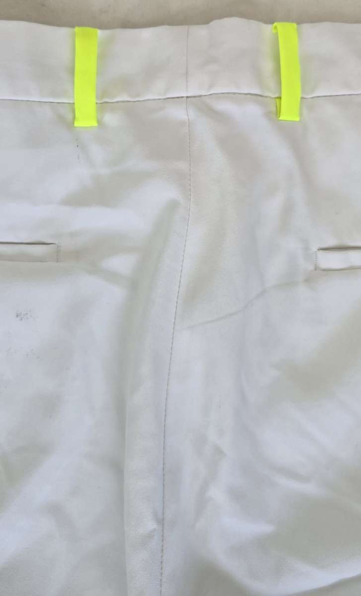 GOLF - J Lindeberg Limited Edition Golf Shorts (White)