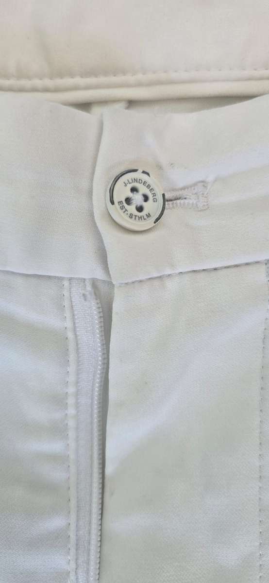 GOLF - J Lindeberg Limited Edition Golf Shorts (White)