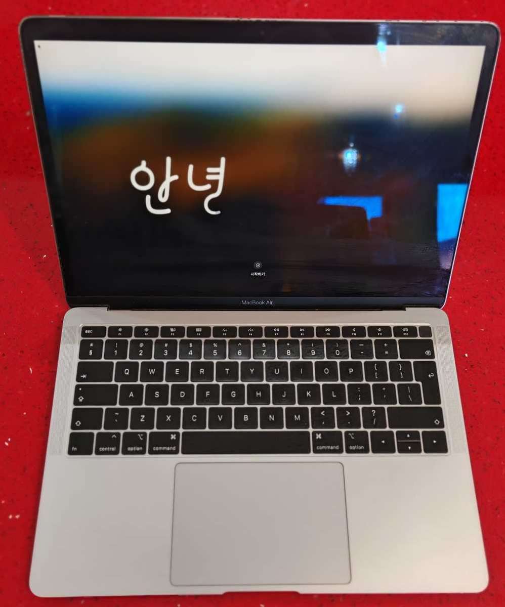 Apple MacBook Air for sale, model A1932, late entry