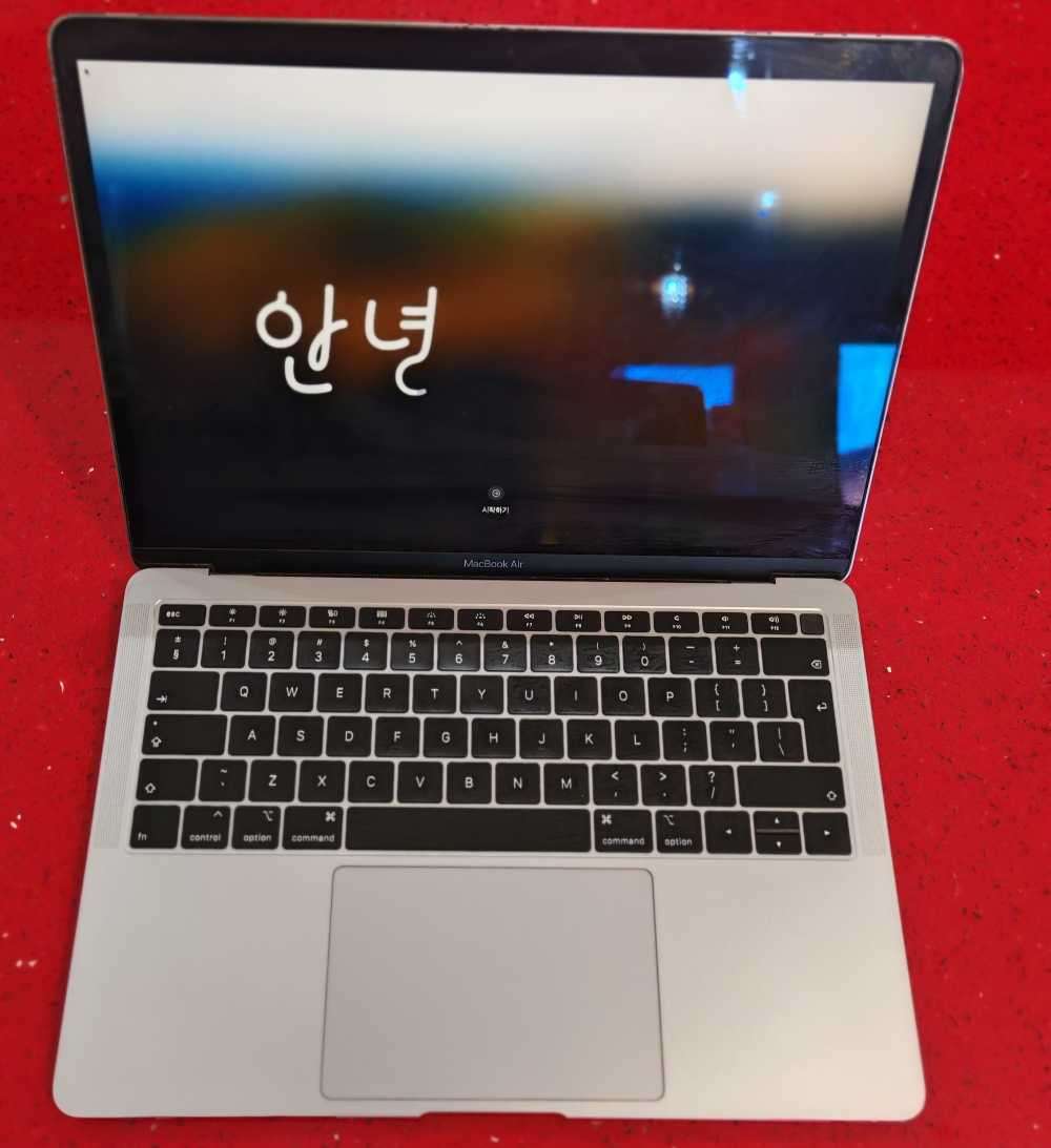 Apple MacBook Air for sale, model A1932, late entry