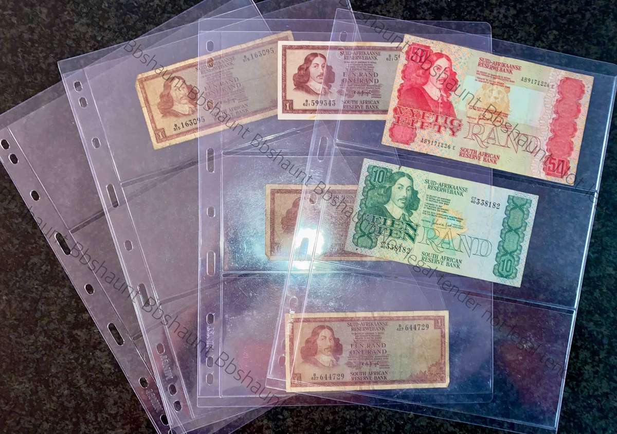 Banknote Stiff Plastic Sleeves - 3 Pocket sleeve (1 bid takes all 4 sleeves) banknotes incl
