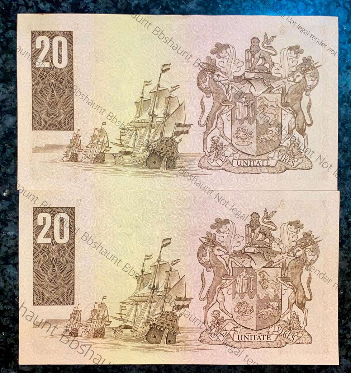 GPC De Kock. R20 in sequence D628 /054711-712 UNC 3rd issue 1984 (1 bid takes all )