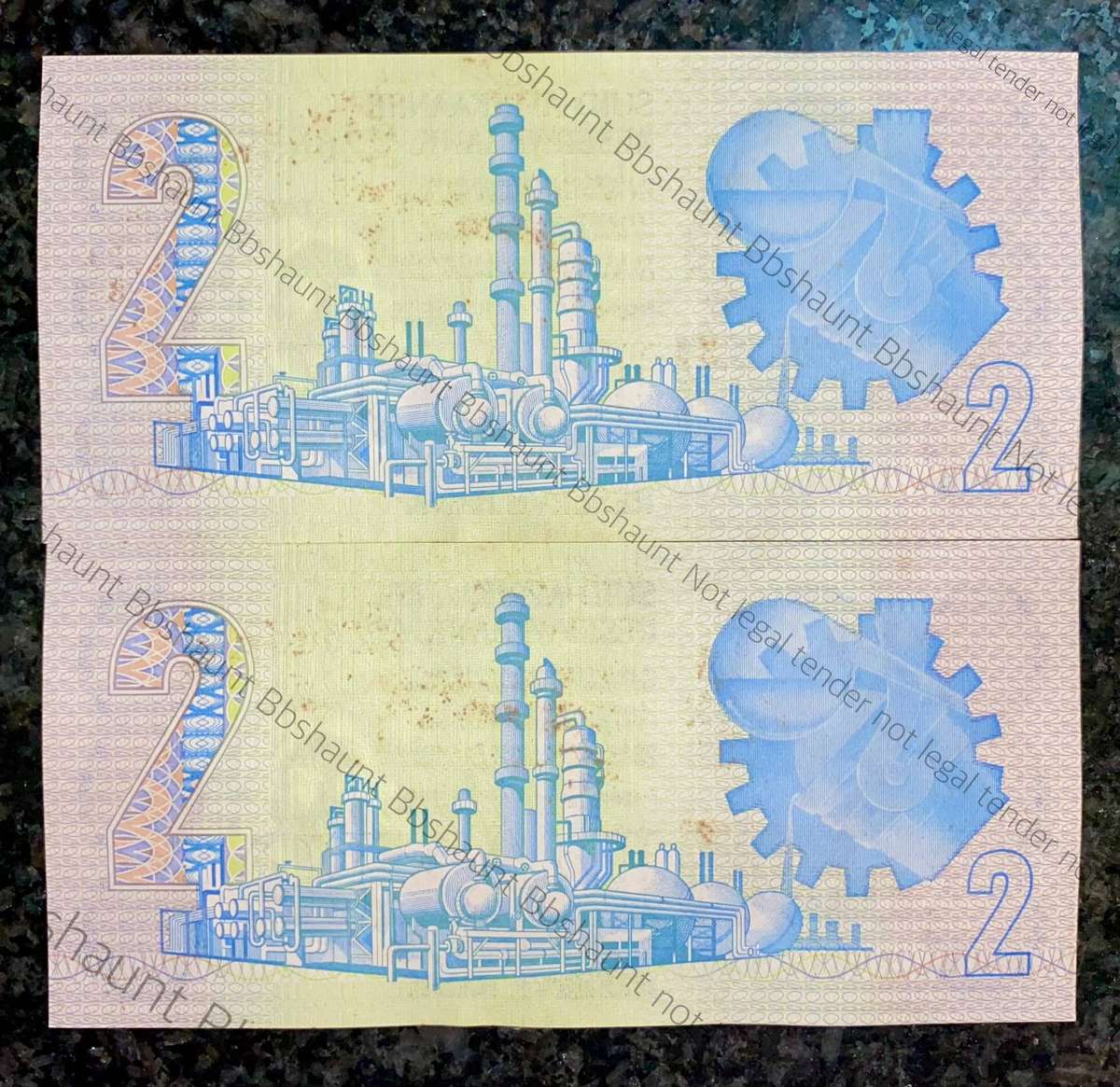 GPC De Kock. R2 in sequence A4 89/266570-571 UNC-AUNC 2nd issue 1981 (1 bid takes all )