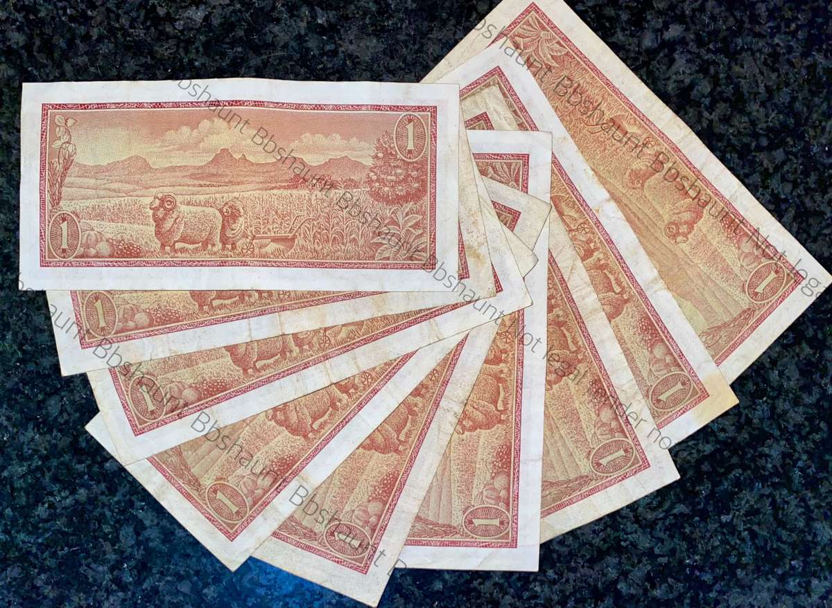 Tw De Jongh. R1 -- B10-B28 -- 1975 (1 bid takes all)