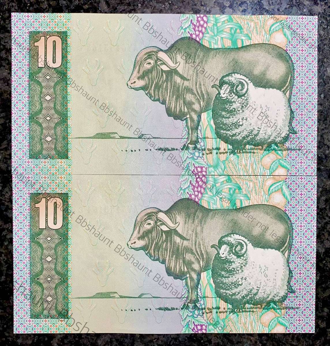 CL Stals. R10 -- close sequence Av6453164 & 168 - 1st issue 1990 (1 bid takes all)