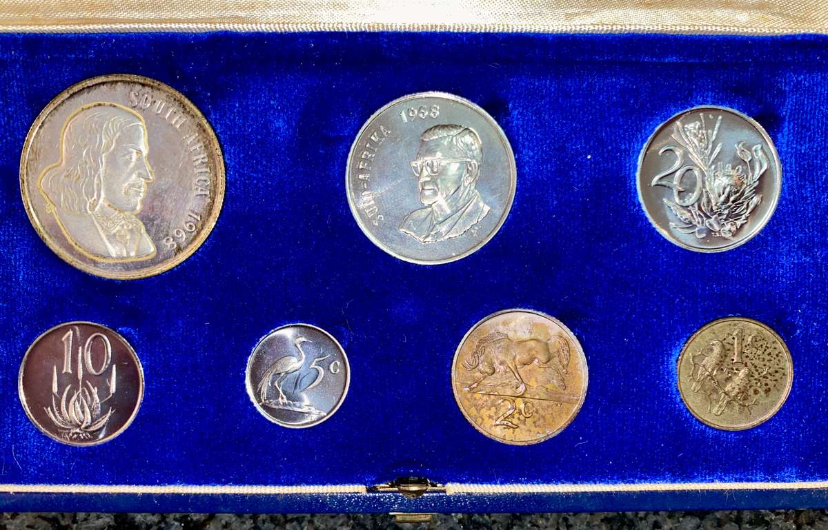 SOUTH AFRICA PROOF SET SILVER R1 TO 1 CENT -- 1968 ENGLISH -- IN BLUE SA MINT BOX