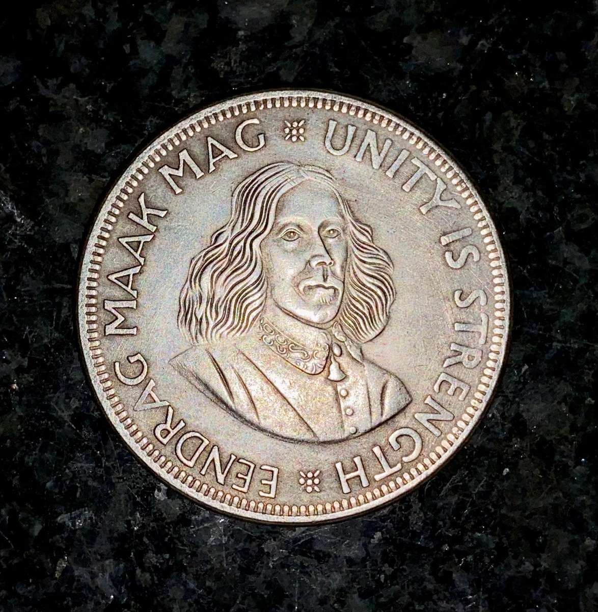 S A UNION 5 SHILLINGS 1961 EXCELLENT FORGERY NOT SILVER