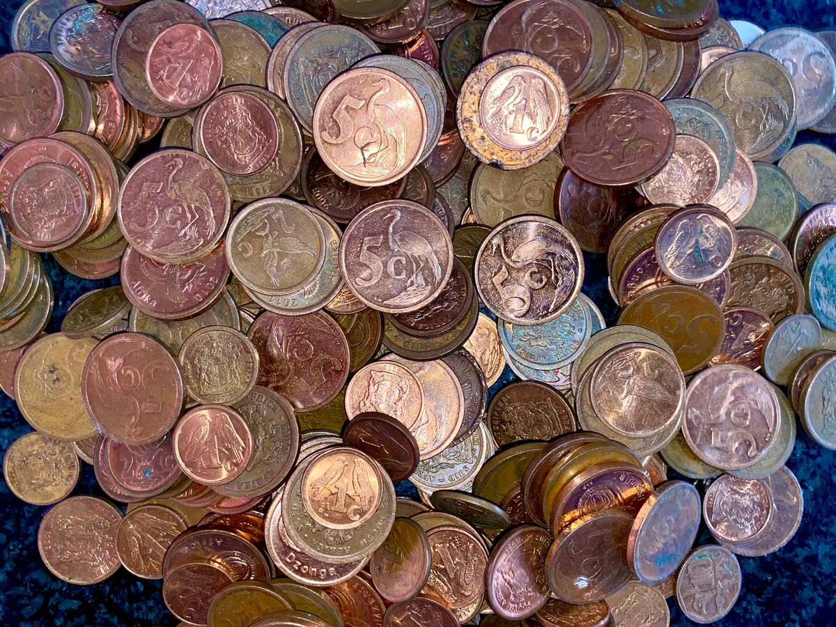 South Africa Lot -- 1KG -- 1 cent - 2 cent & 5 cent - 3rd decimal 1990 to 2011 (1 bid takes all)