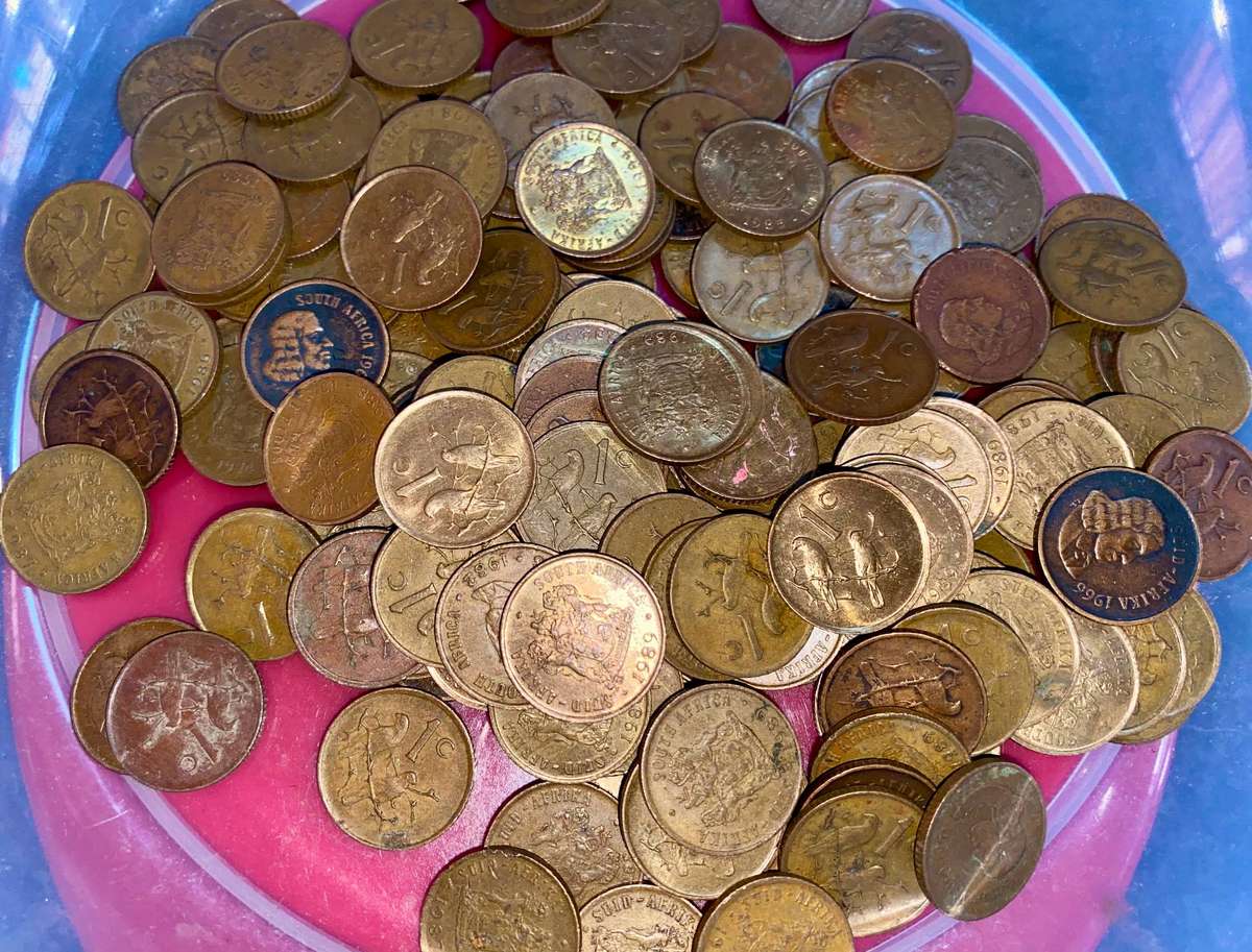 South Africa Lot -- 1/2 KG -- 1 cent various dates - 2nd decimal 1965 to 1989 (1 bid takes all)