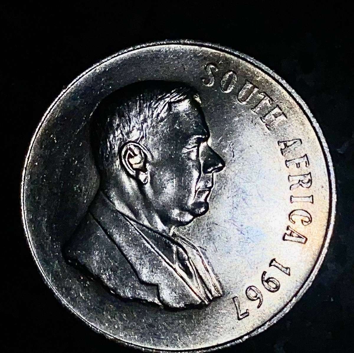 South Africa. Silver R1 -- 1967 English good condition