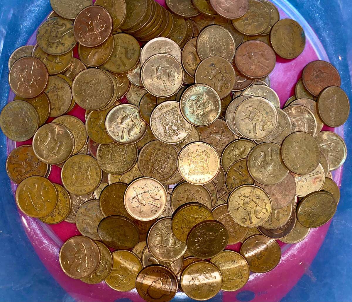 South Africa Lot -- 1/2 KG -- 1 cent various dates - 2nd decimal 1965 to 1989 (1 bid takes all)