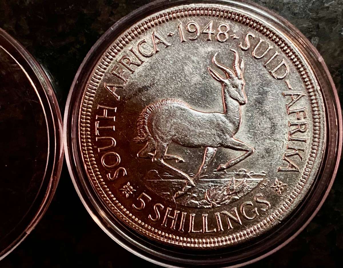 SA Union silver 5 shilling 1948 good condition in capsule
