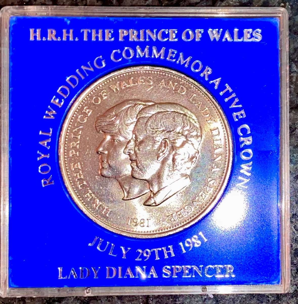 Great Britain. Crown - 1981 Royal Wedding Lady Diana  - in original perspex box