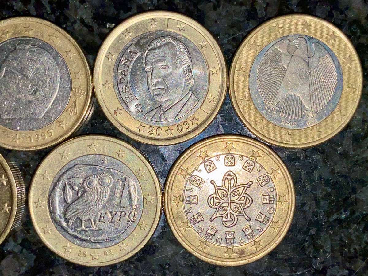 Euro Set - 7 countries - 1 Euro - all different (1 bid takes all)