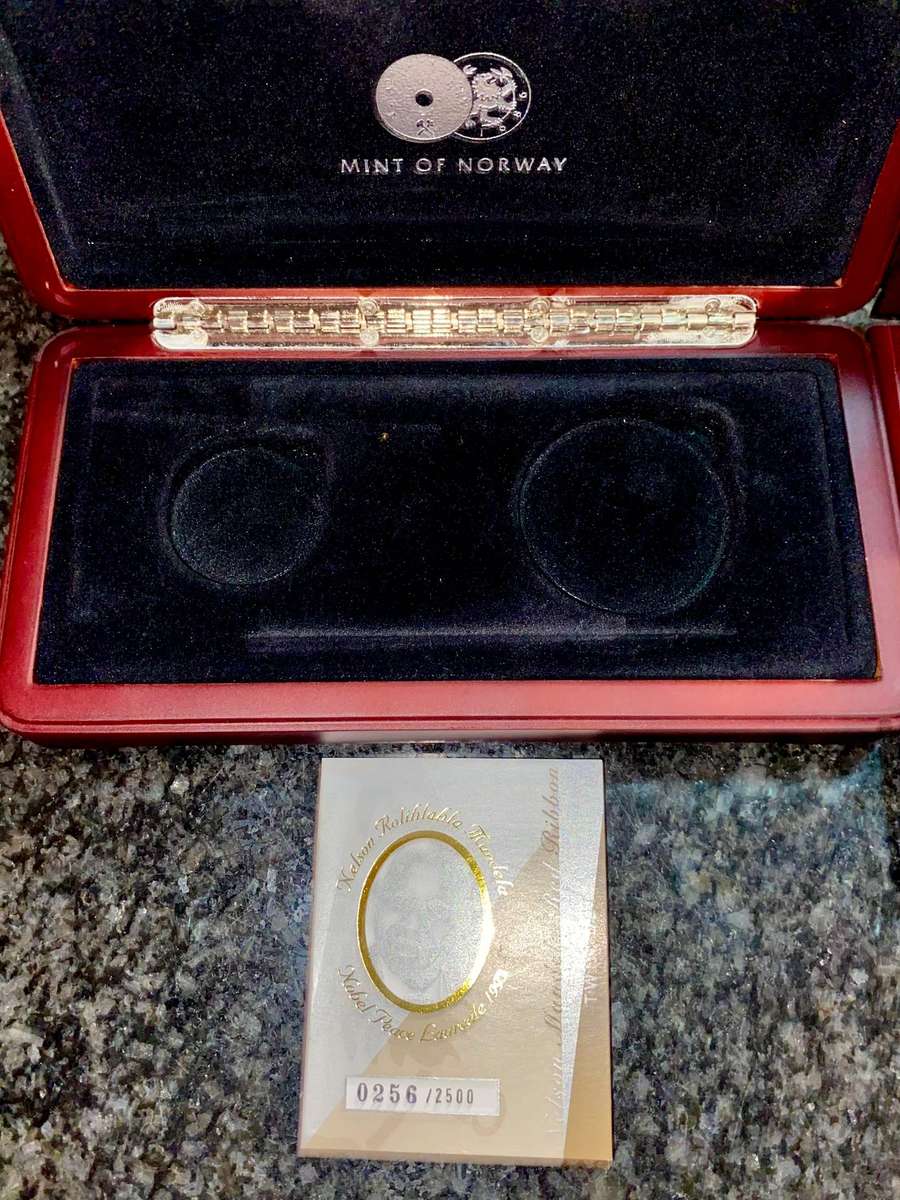 Nelson Mandela Wood Mint Boxes with Certificates (1 bid takes all)